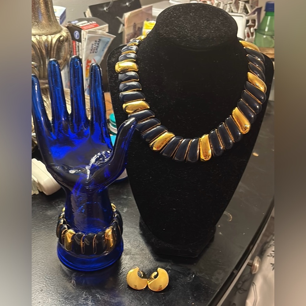 Monet Set, Necklace, Bracelet and Earrings, Pre owned